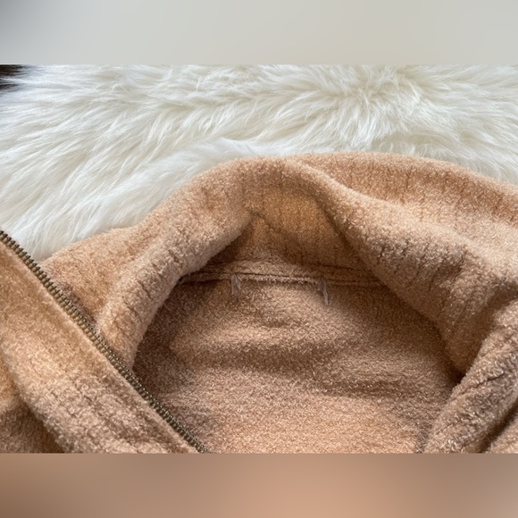 Barefoot Dreams CozyChic Lite Half Zip Pullover Tunic biscotti color - Picture 9 of 9